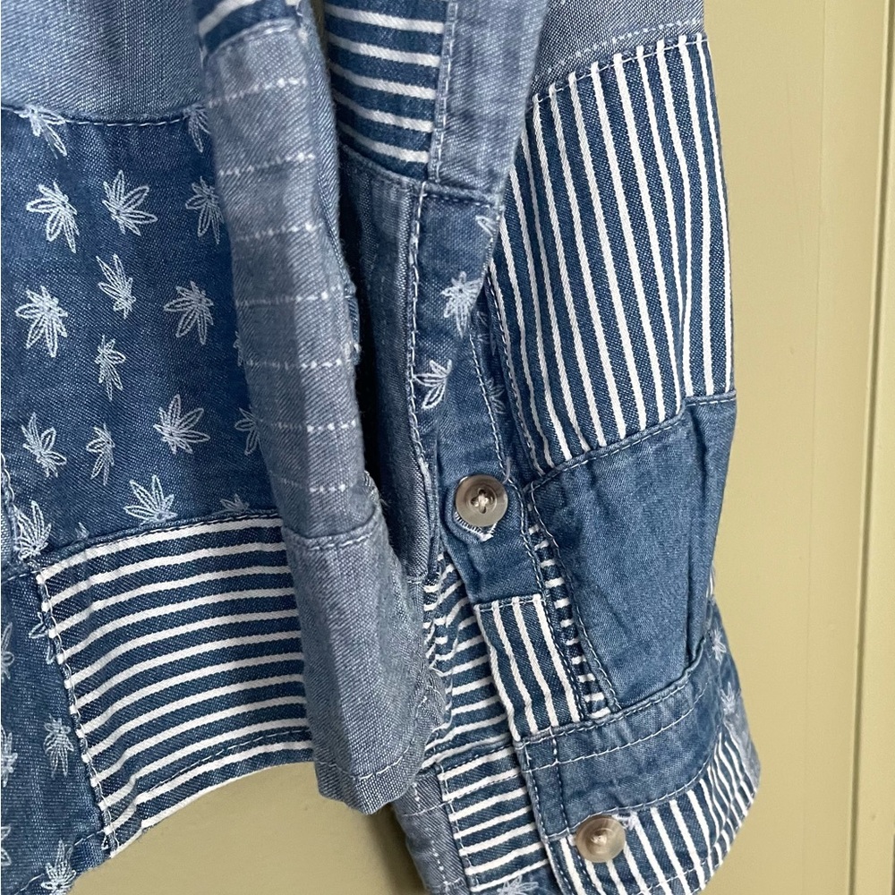 Lucky Brand patchwork button-down denim shirt fea… - image 5